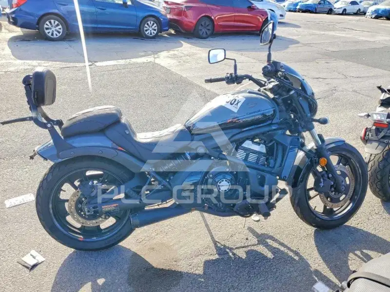 2021 Kawasaki Ninja650 фото