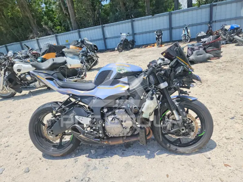2021 Kawasaki Ninja600 фото