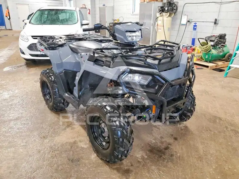 2021 Polaris  photo