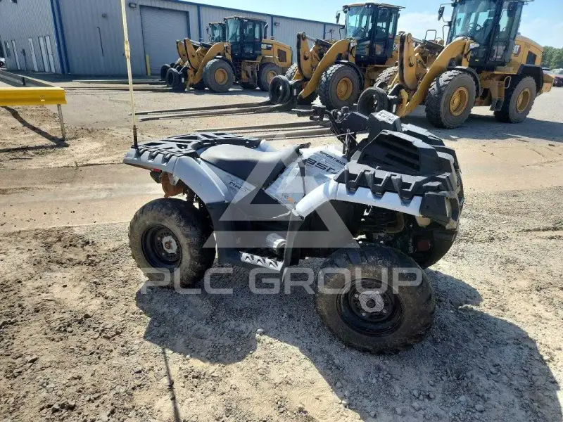 2021 Polaris  photo