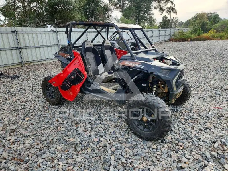 2021 Polaris  фото