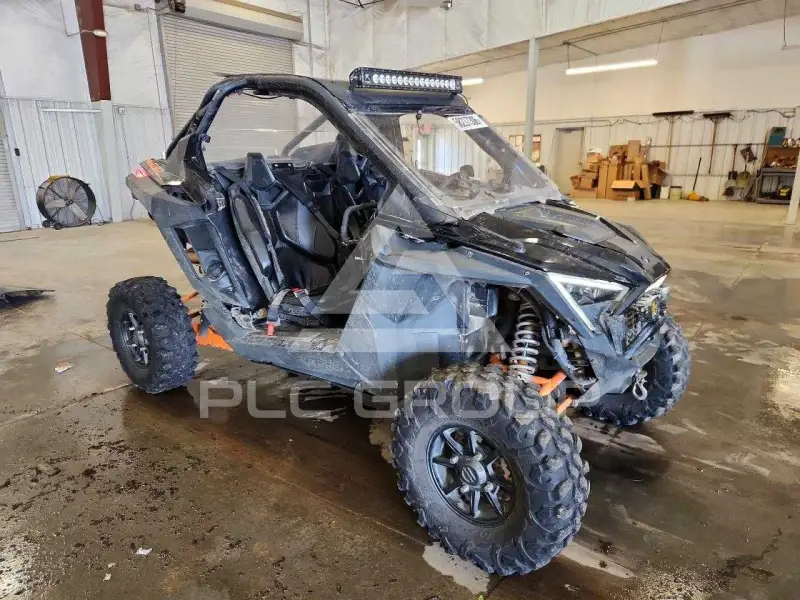 2021 Polaris Sidebyside фото