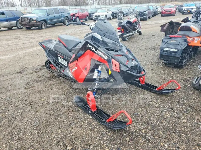 2021 Polaris  фото