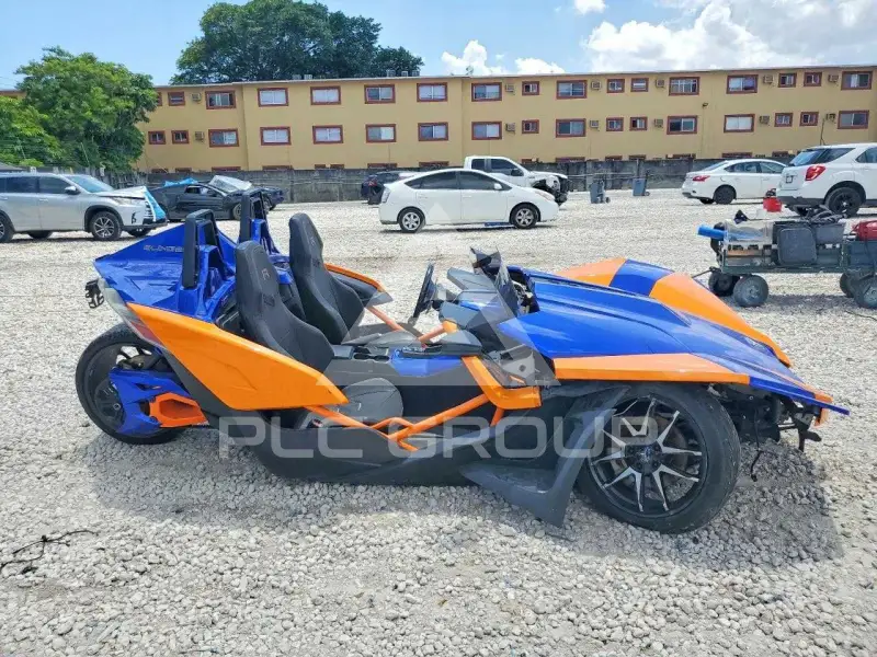 2021 Polaris Slingshot photo