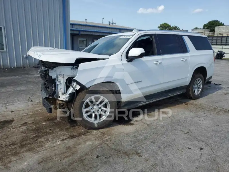 2021 Chevrolet Suburan photo