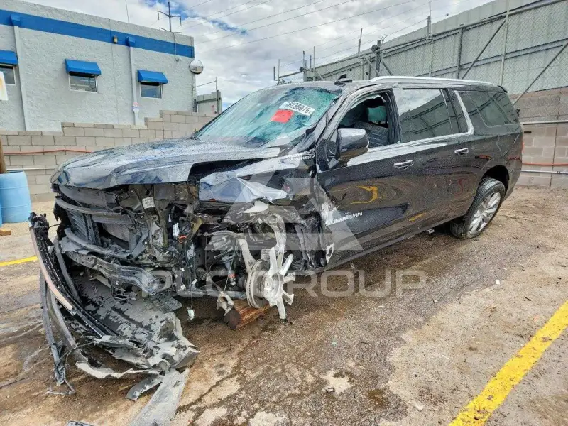 2021 Chevrolet Suburan photo