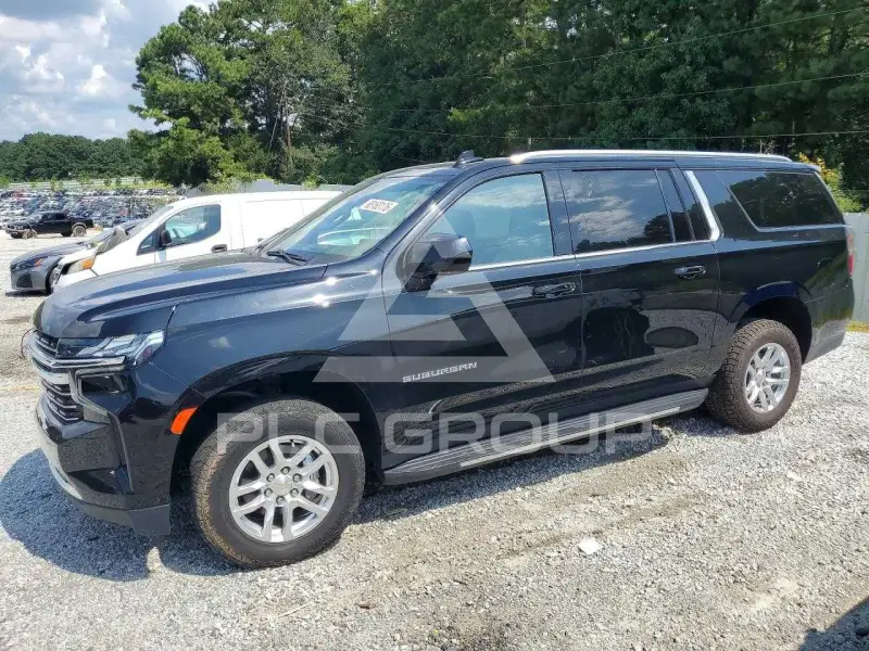 2021 Chevrolet Suburan photo