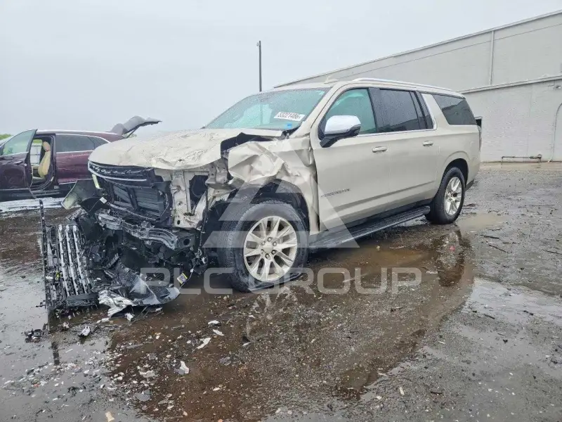 2021 Chevrolet Suburan photo