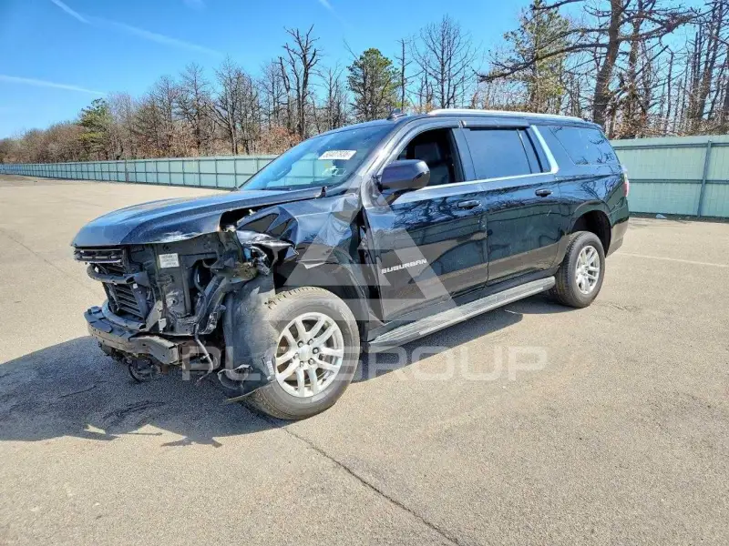 2021 Chevrolet Suburan photo