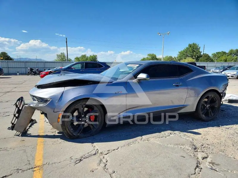 2021 Chevrolet Camaro photo