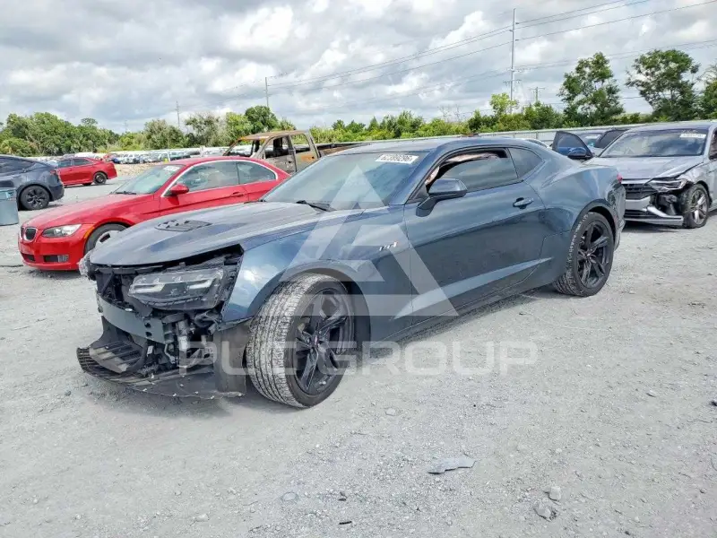 2021 Chevrolet Camaro photo