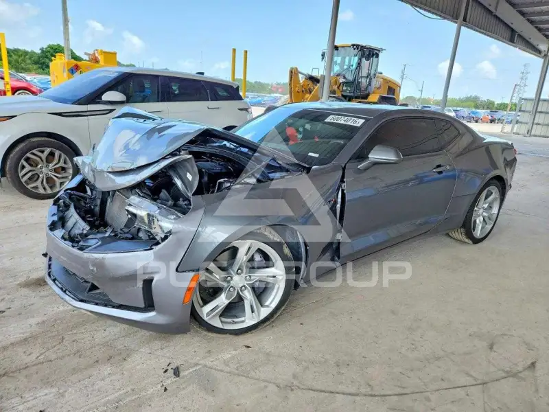 2021 Chevrolet Camaro photo