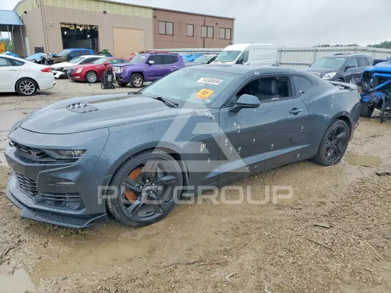 2021 Chevrolet Camaro photo