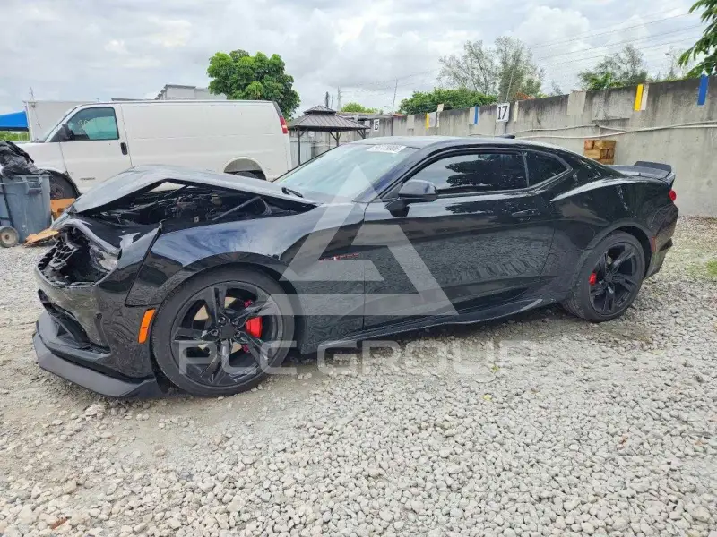 2021 Chevrolet Camaro фото