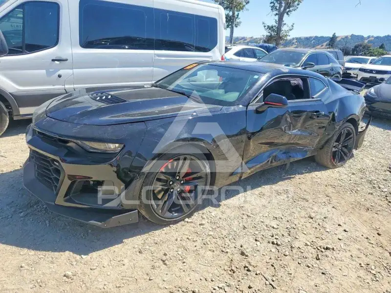 2021 Chevrolet Camaro photo