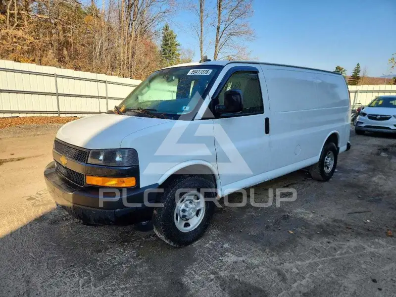 2021 Chevrolet Express фото