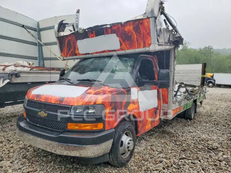 2021 Chevrolet Express photo