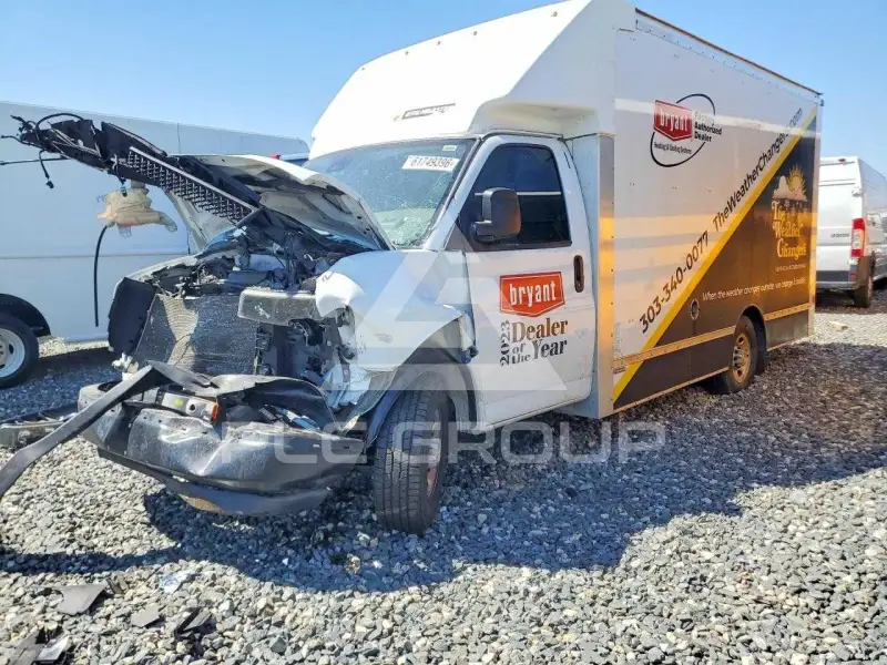 2021 Chevrolet Express фото