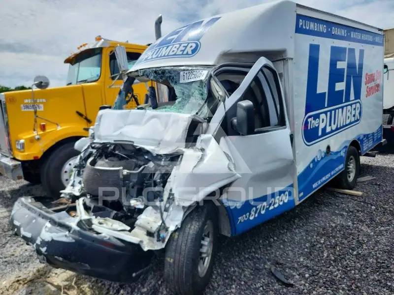 2021 Chevrolet Express фото