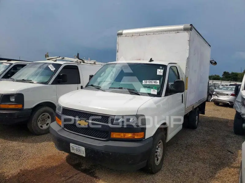 2021 Chevrolet Express фото