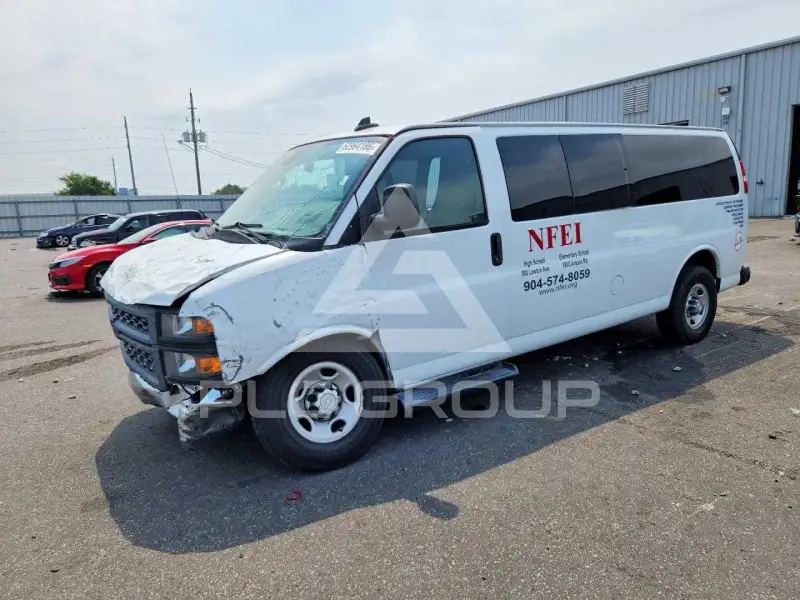 2021 Chevrolet Express фото