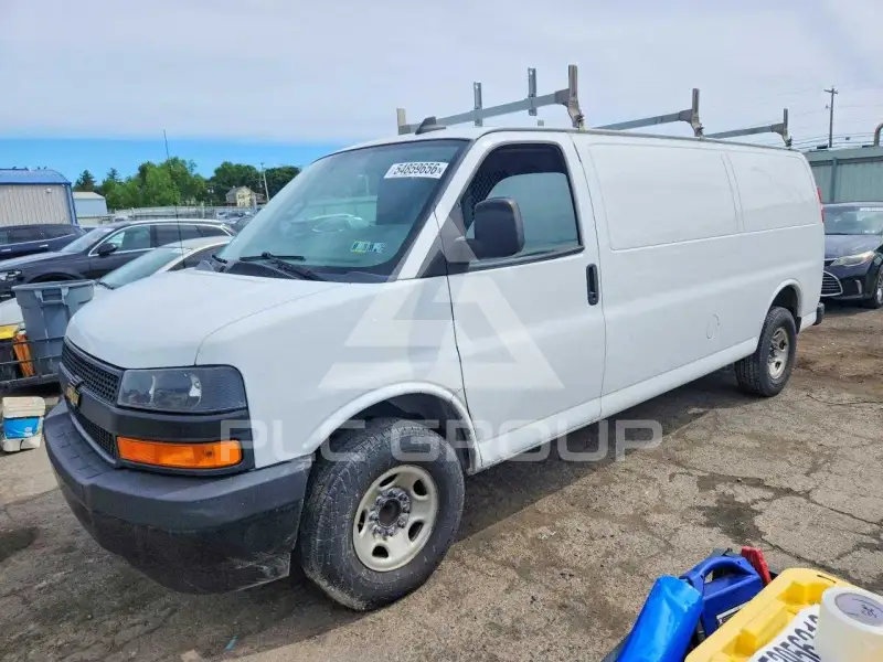 2021 Chevrolet Express фото