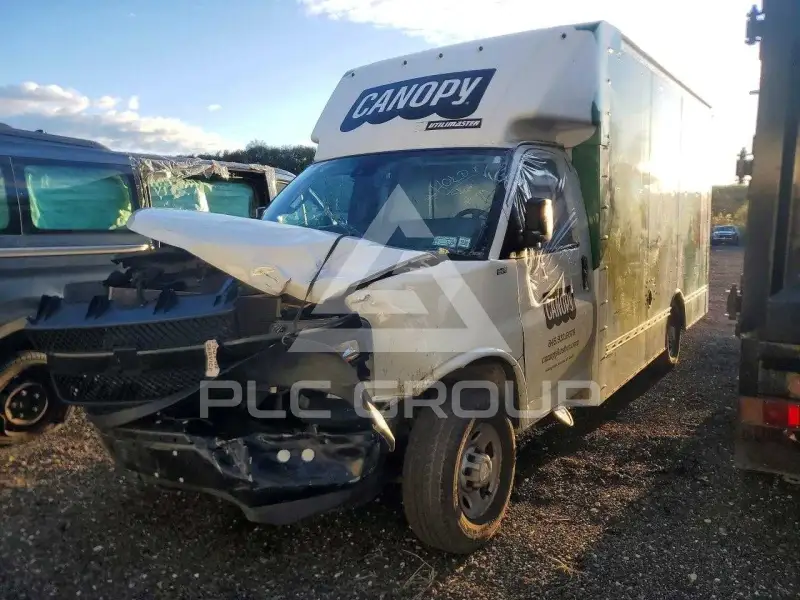 2021 Chevrolet Express photo