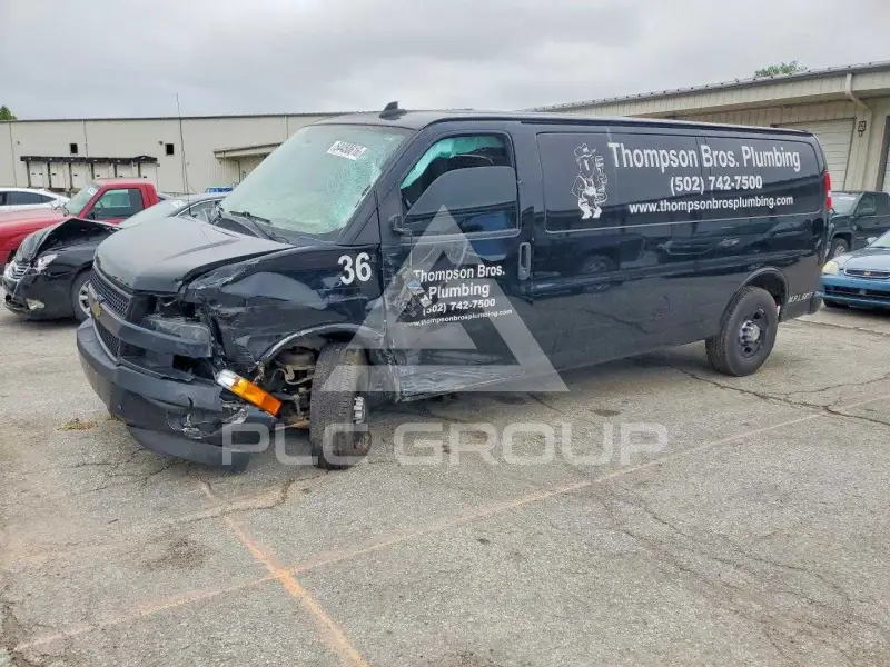 2021 Chevrolet Express фото