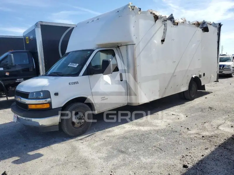 2021 Chevrolet Express фото