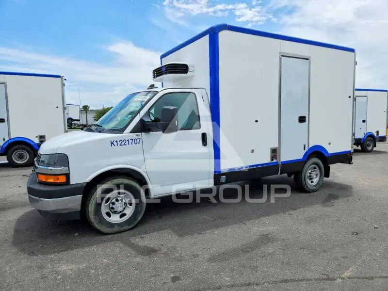 2021 Chevrolet Express фото