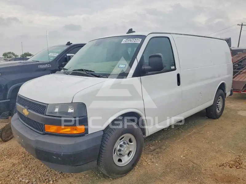2021 Chevrolet Express фото