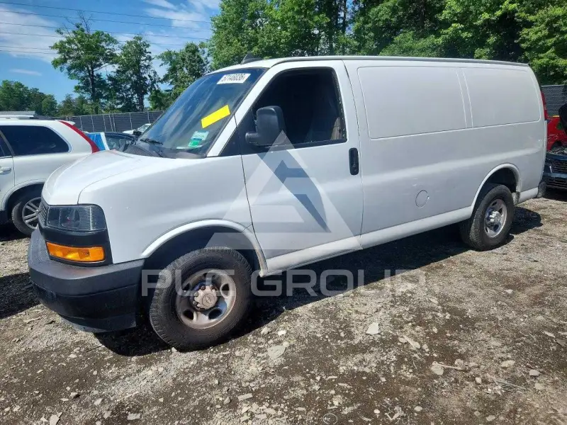 2021 Chevrolet Express фото