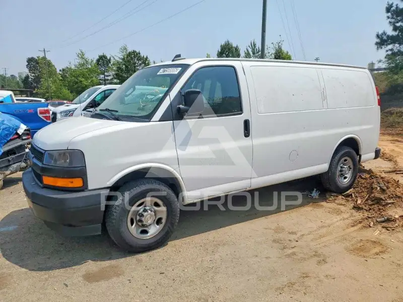 2021 Chevrolet Express фото