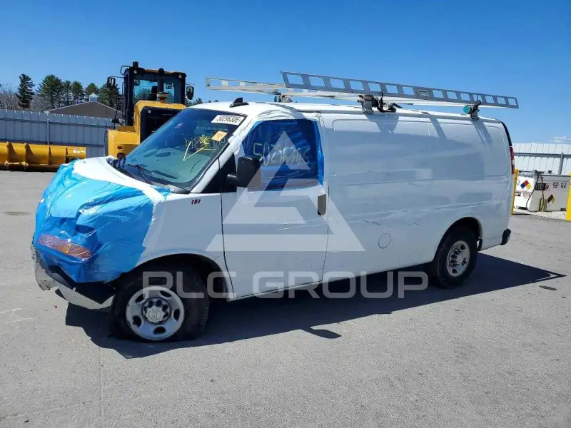 2021 Chevrolet Express фото
