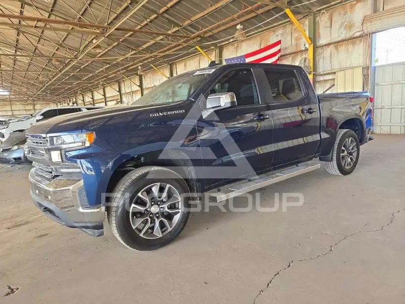 2021 Chevrolet Silverado photo