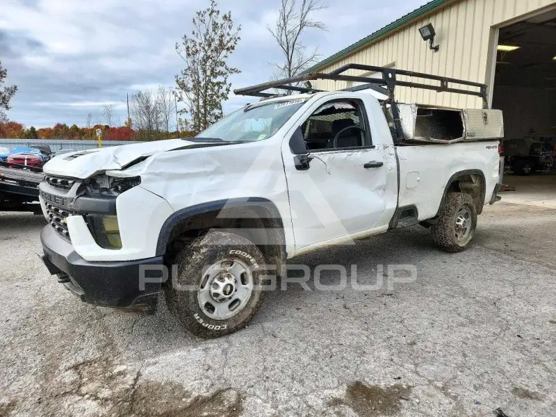 2021 Chevrolet Silverado photo