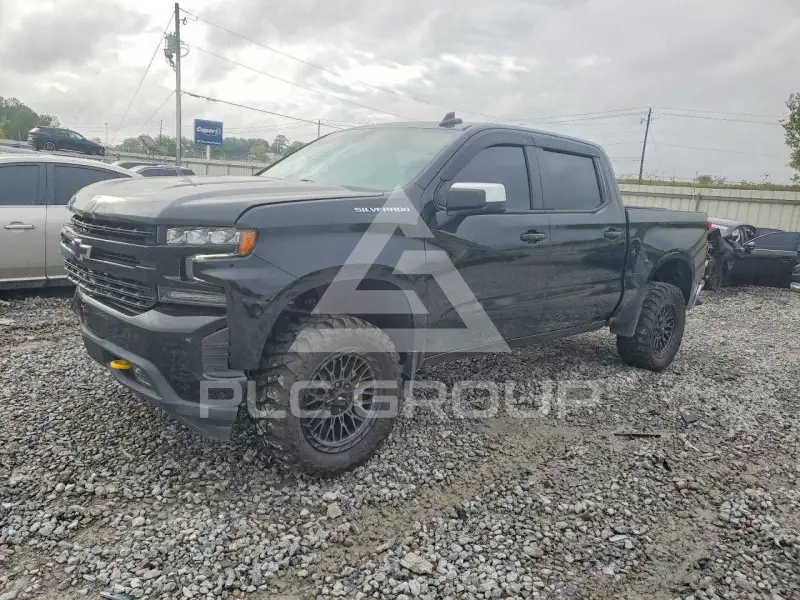 2021 Chevrolet Silverado photo