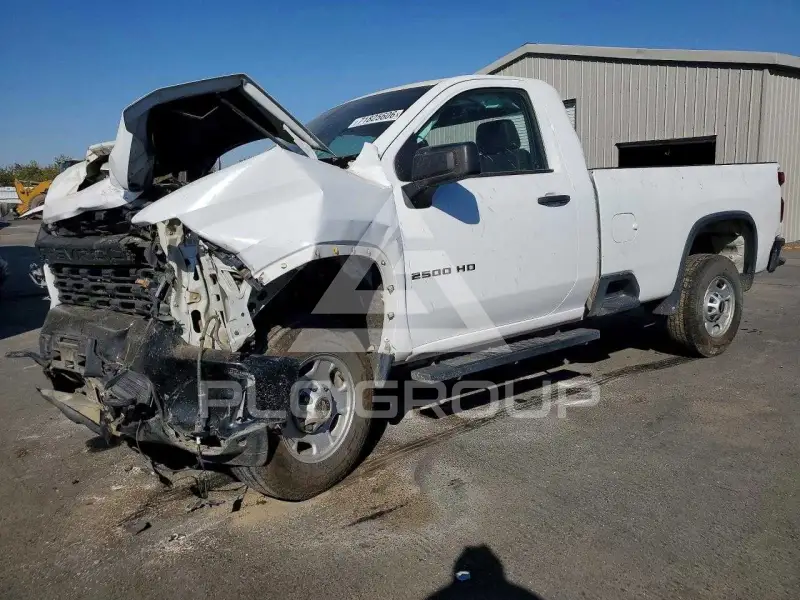 2021 Chevrolet Silverado photo