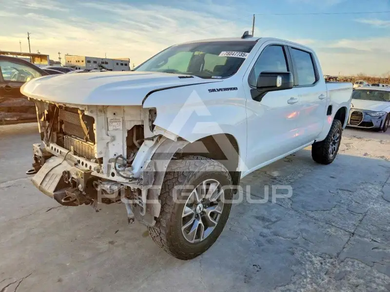 2021 Chevrolet Silverado photo