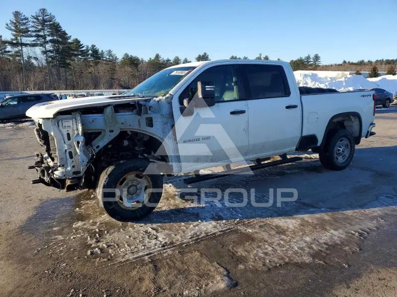 2021 Chevrolet Silverado photo