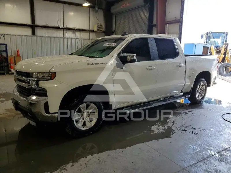 2021 Chevrolet Silverado photo