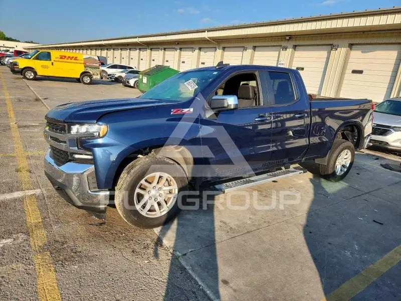 2021 Chevrolet Silverado photo
