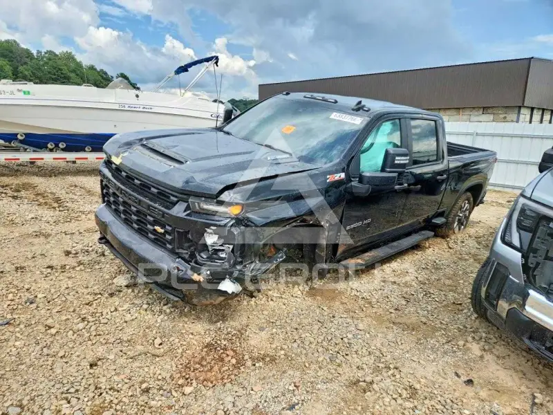 2021 Chevrolet Silverado фото