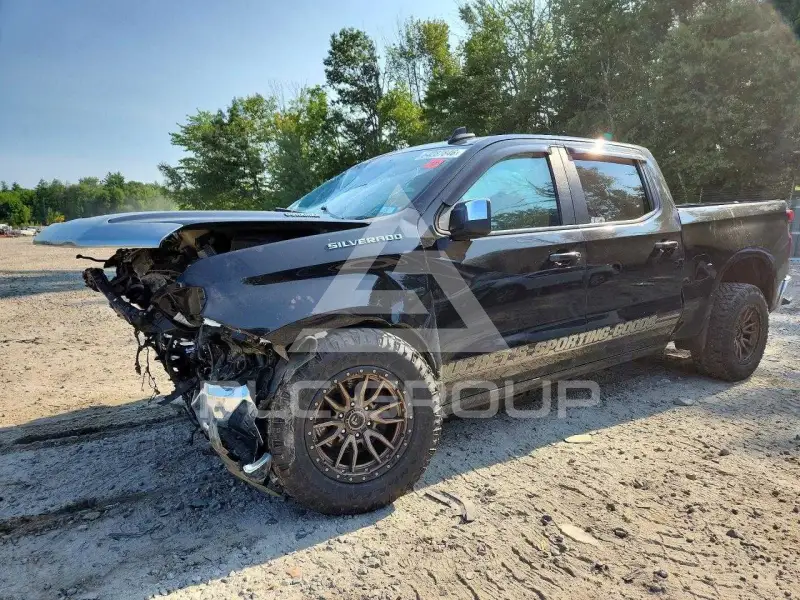 2021 Chevrolet Silverado photo
