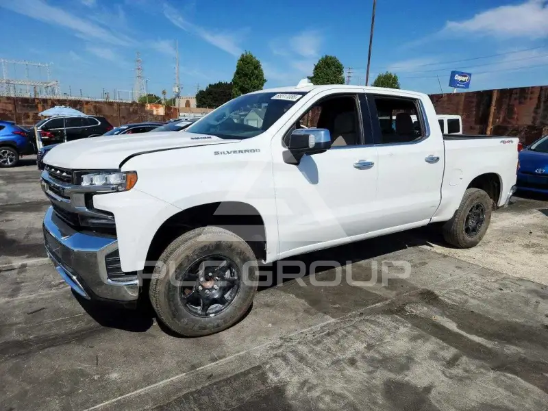 2021 Chevrolet Silverado photo