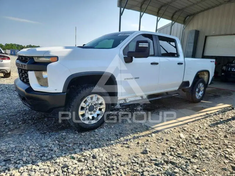 2021 Chevrolet Silverado photo