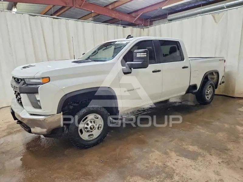 2021 Chevrolet Silverado photo