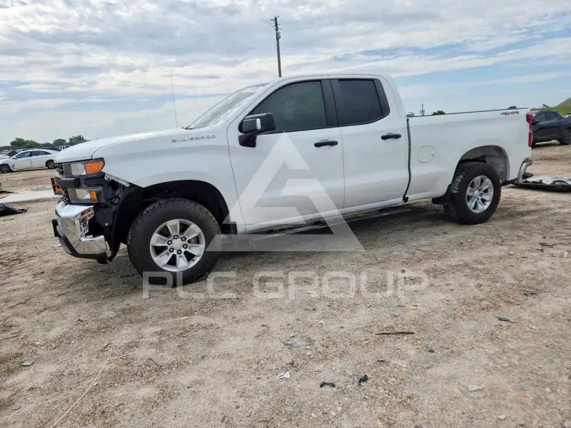 2021 Chevrolet Silverado photo