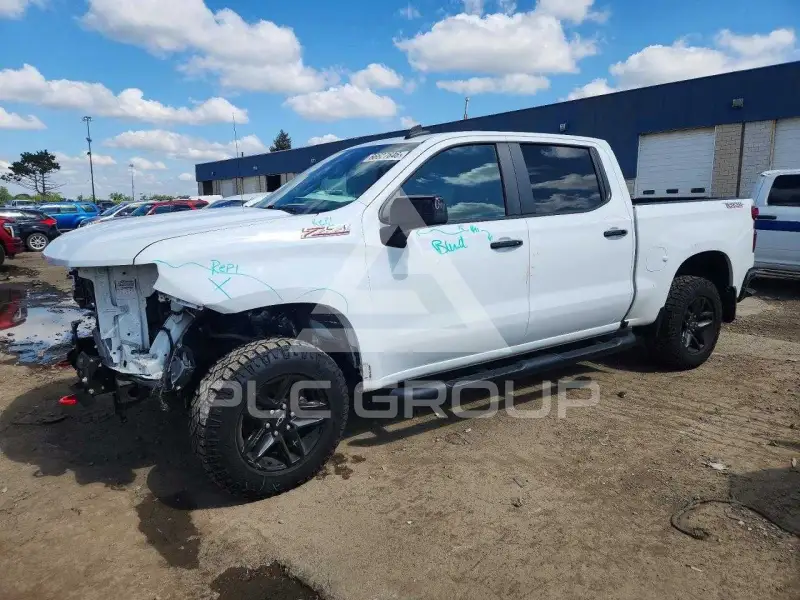2021 Chevrolet Silverado фото
