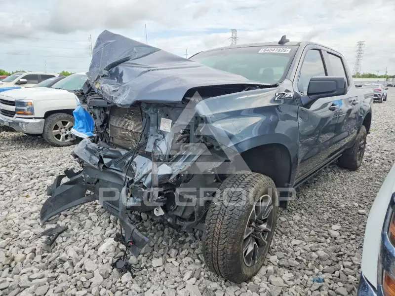 2021 Chevrolet Silverado photo